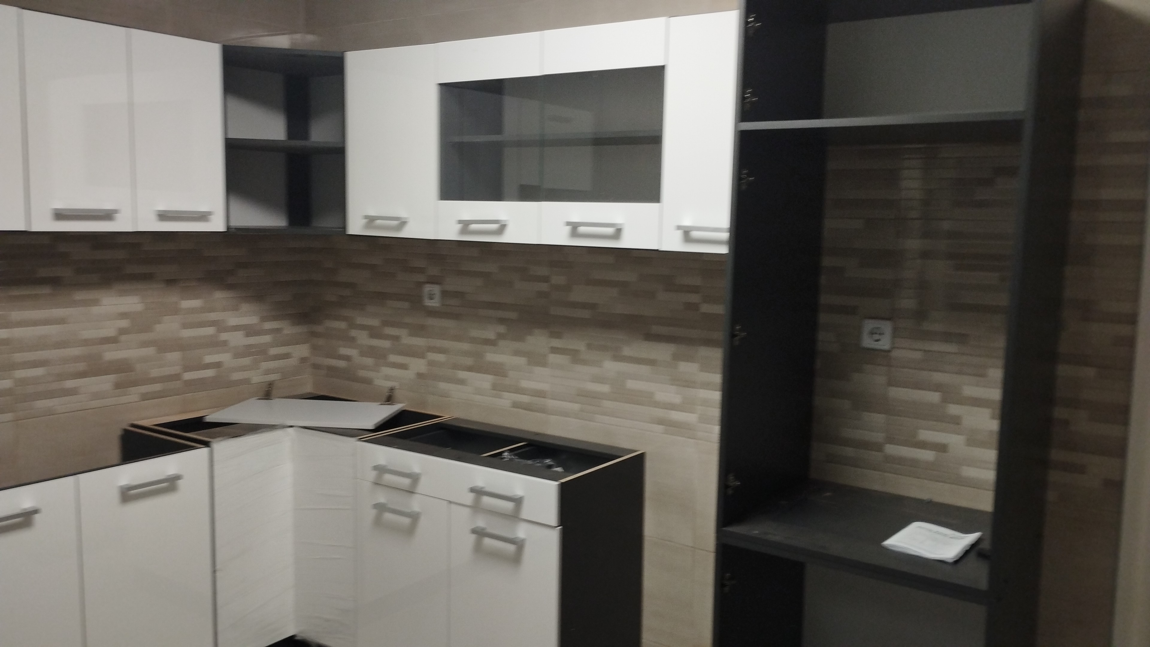 Cocina reformada en Vilanova del Camí, diseño moderno